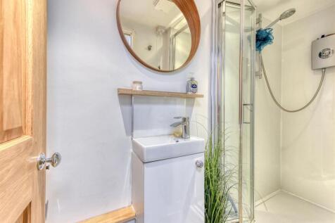 224 Castlecroft Road-shower room.jpg