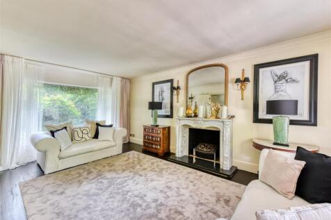 58 Perton Road-JUN25-lounge2.jpg