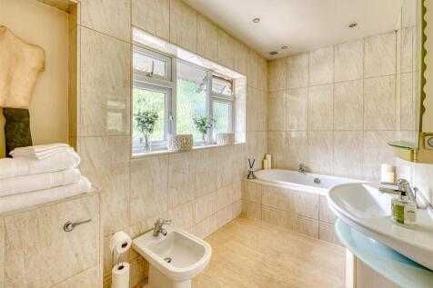 58 Perton Road-bath.jpg