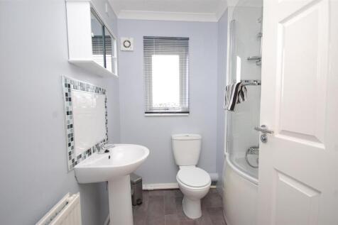 5 Lavender Close (12).JPG