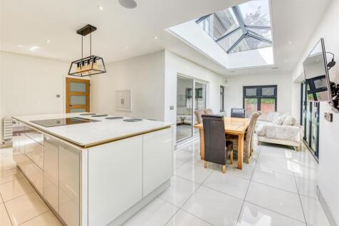 1 Ash Hill-kitchen3.jpg