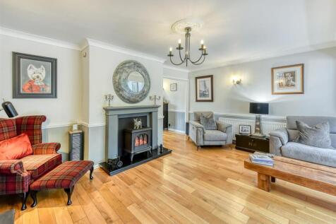 105 Suckling Green Lane-lounge1.jpg