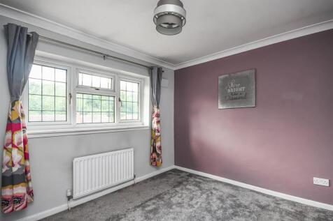 26 Brook Road-Bedroom 2.jpg