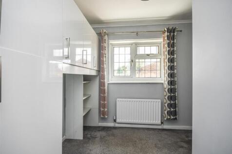 26 Brook Road-Bedroom 3.jpg