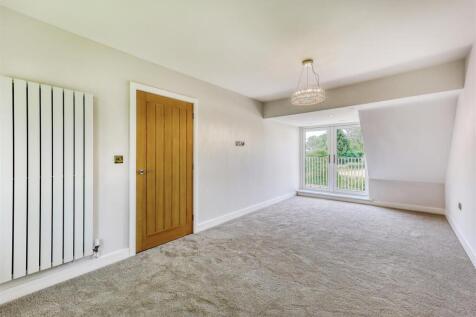Twin Oaks-bed2.jpg