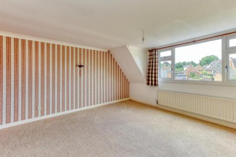 7a Quail Green-bed1.jpg