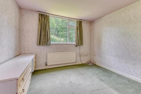 7a Quail Green-bed2.jpg