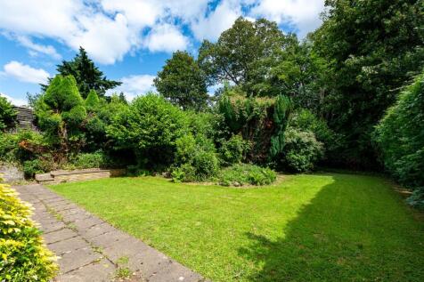 7a Quail Green-garden1.jpg