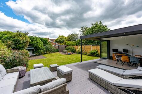 16 Rudge Road-garden1.jpg