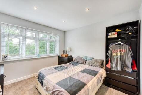 16 Rudge Road-bed5.jpg