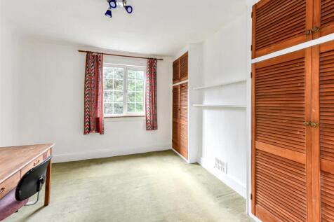 Wergs Hall Gardens-JUN25-bed2.jpg