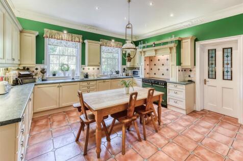 Ashfield House-kitchen2.jpg