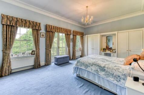 Ashfield House-bed1a.jpg