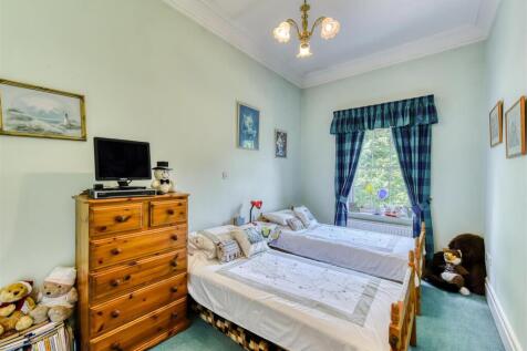 Ashfield House-bed4.jpg
