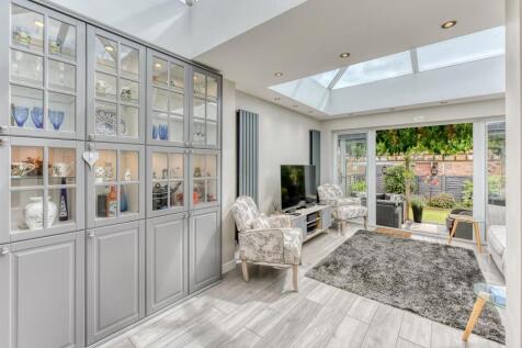4 Oak Road-garden room2.jpg