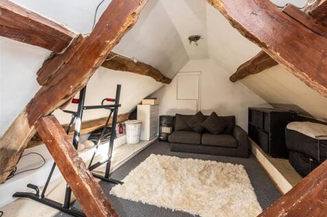 Barn End-bed4b.jpg