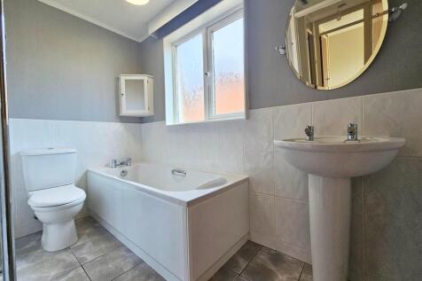 4 Woodfield Heights 6