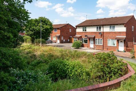34 Tyning Close-view front2.jpg