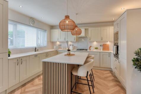 Hydeaway House-kitchen3.jpg