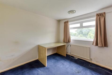 26 Elliotts Lane-bed2.jpg