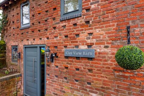 Clee View Barn-sign.jpg