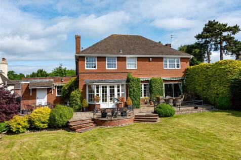 Pine House-external7.jpg