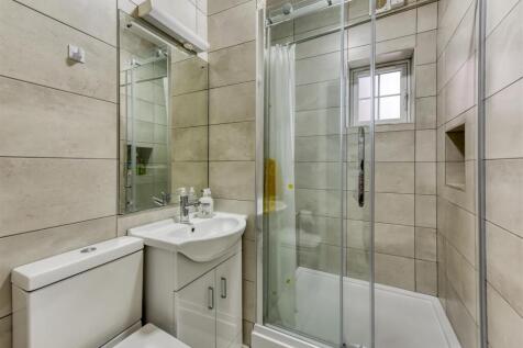 The Cottage-shower room1.jpg