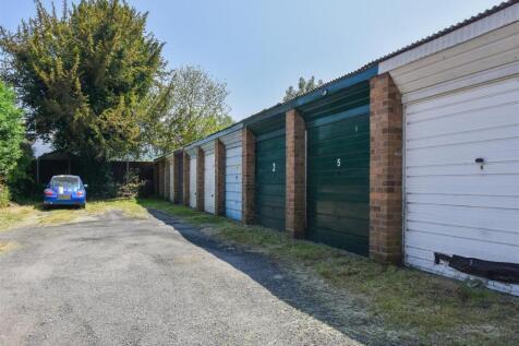 3 Ashfields - Garage Block.jpg