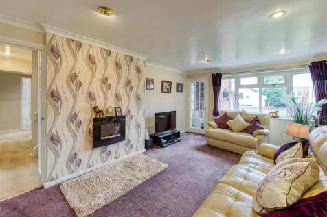 8 Barrington Close-19.jpg