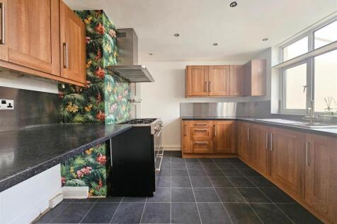 21 Pinfold Grove 2
