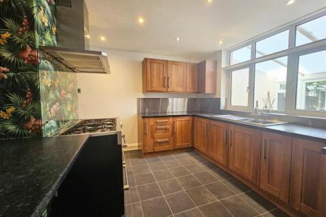 21 Pinfold Grove 4