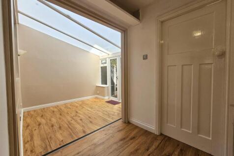 21 Pinfold Grove 15