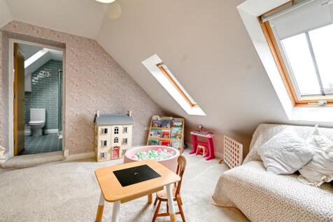 Warwick House-19.jpg