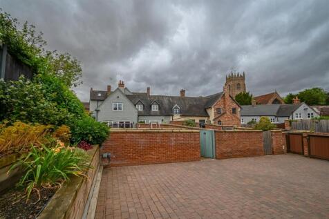 Warwick House-26.jpg