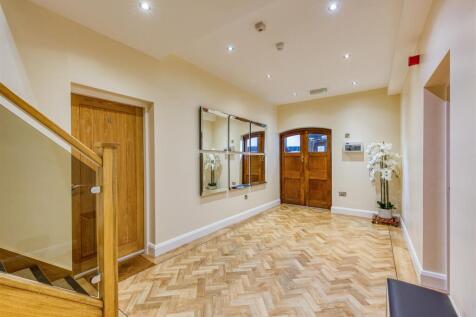 5d The Mitre-communal-2.jpg