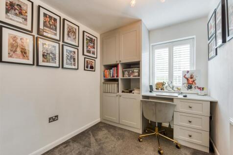43 Henry Fowler Drive-15.jpg