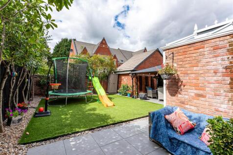 43 Henry Fowler Drive-external-3.jpg
