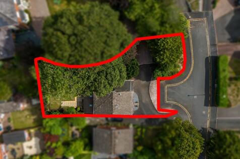 10 Belvide Gardens-drone-2.jpg