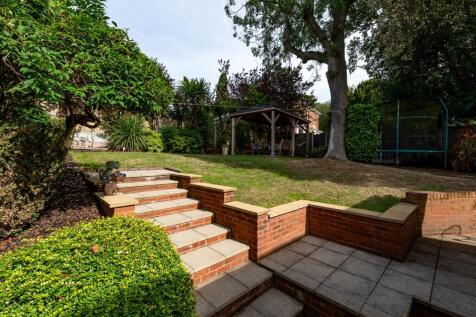 10 Belvide Gardens-external-4.jpg