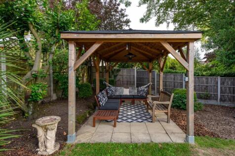 10 Belvide Gardens-external-6.jpg