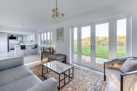 Oaklands Farm-kitchen5.jpg