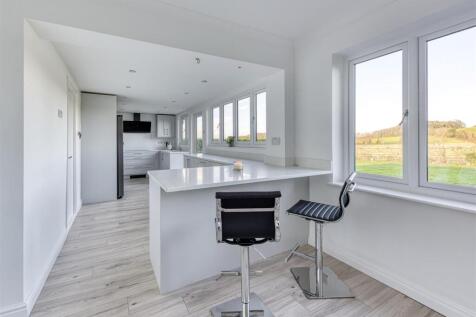 Oaklands Farm-kitchen2.jpg