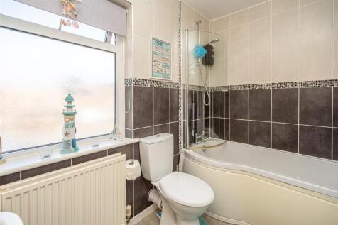 28 Woodhouse Road (11).jpg