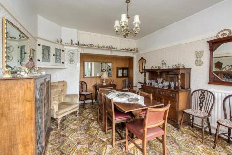31 Wood Road-internal-11.jpg