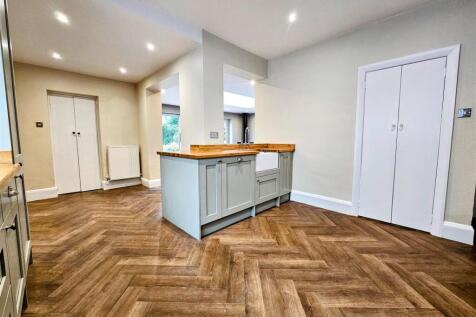 22 Lansdowne Avenue 4