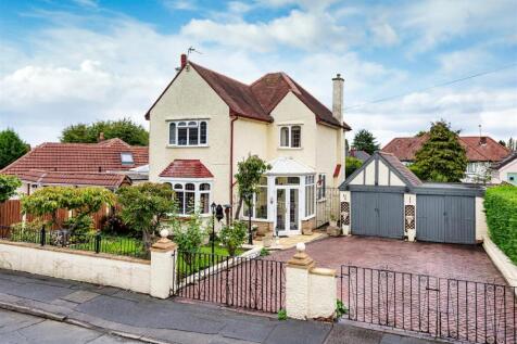 5 Knights Crescent-front2.jpg