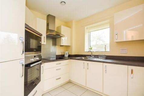 6 Thorneycroft - Kitchen.jpg