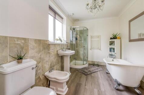 88 Taunton Avenue-12.jpg