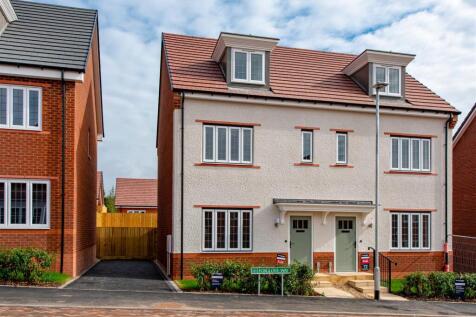 40 Foxglove Way-front.jpg