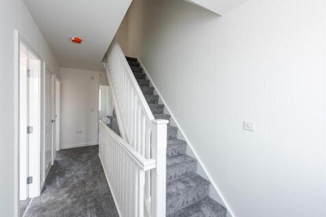 40 Foxglove Way-landing.jpg